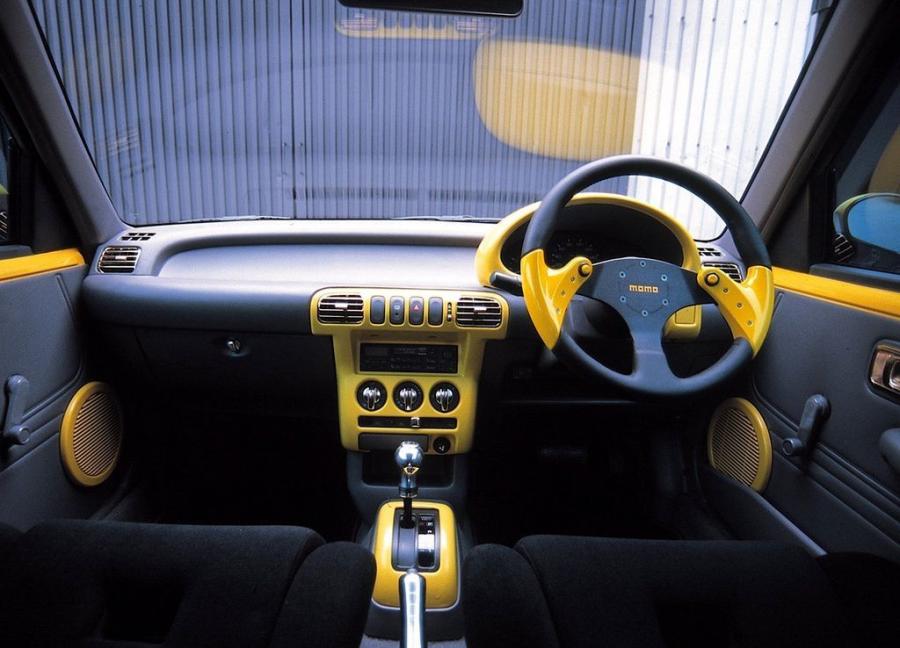  Nissan March Spritzer 3-Door by WALD 1992 года  (фото 2 из 6)